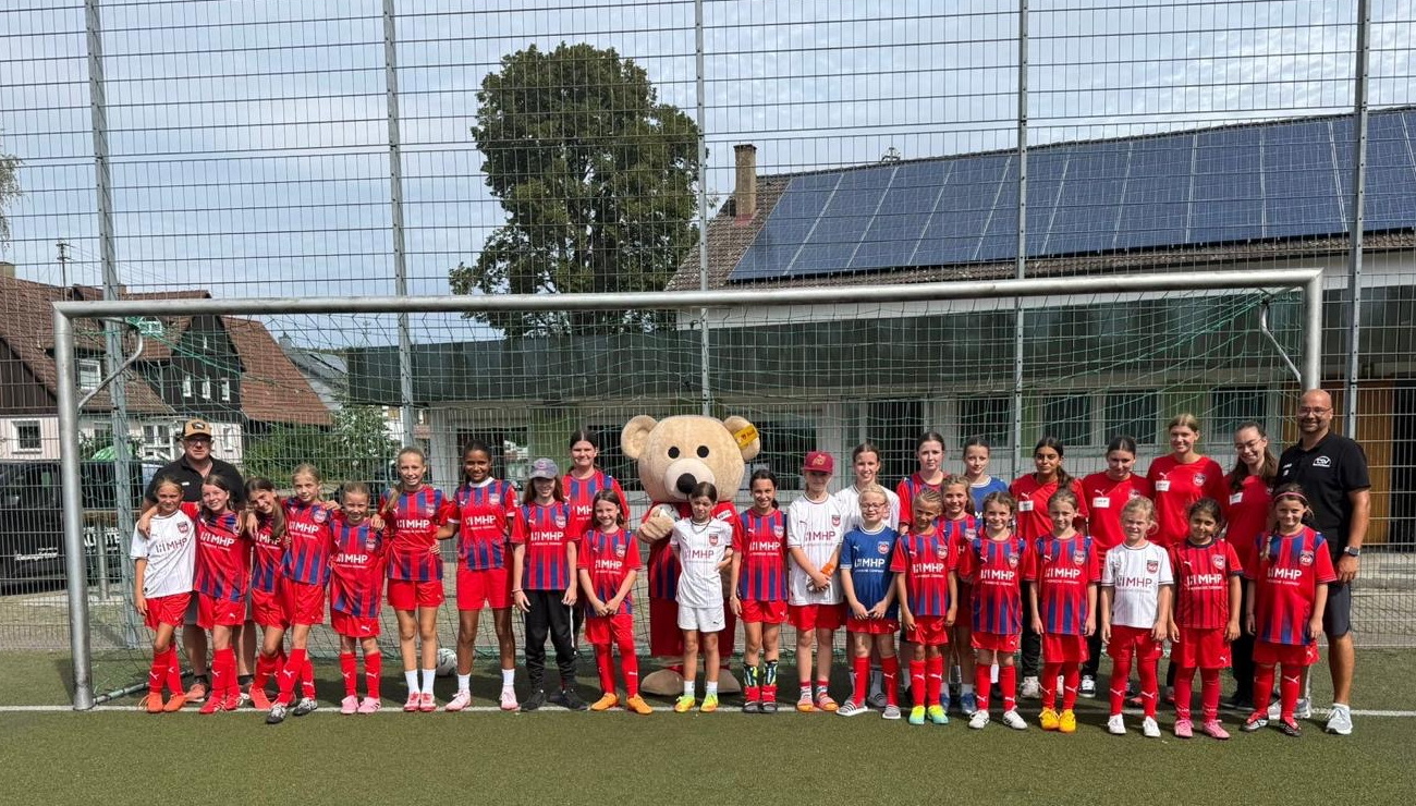 1. FC Heidenheim Mädchen-Fußballcamp in Bartholomä